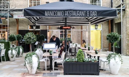 1559763577745_Manicomio_Slider_01